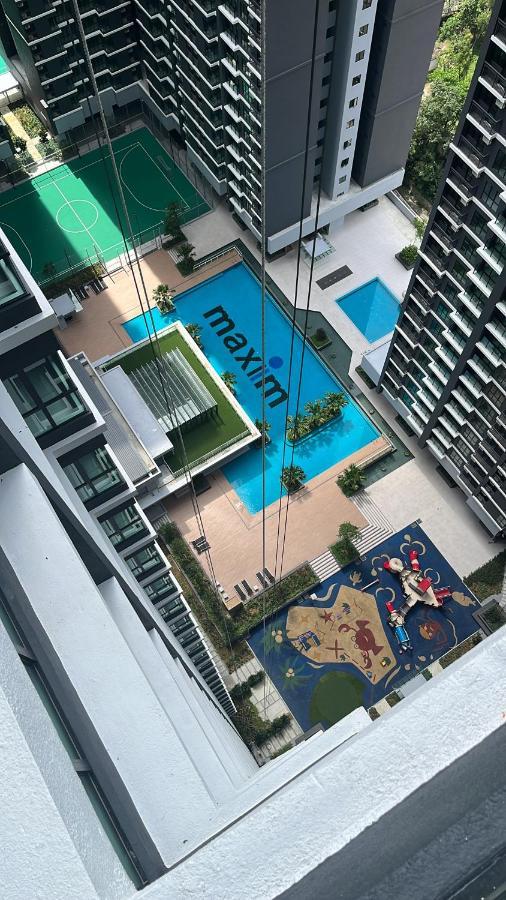 Maxim 2 Bedrooms Mrt Station Cheras Kuala Lumpur Homestay Exterior photo