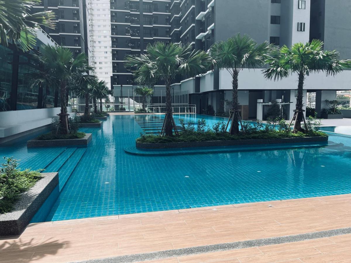 Maxim 2 Bedrooms Mrt Station Cheras Kuala Lumpur Homestay Exterior photo