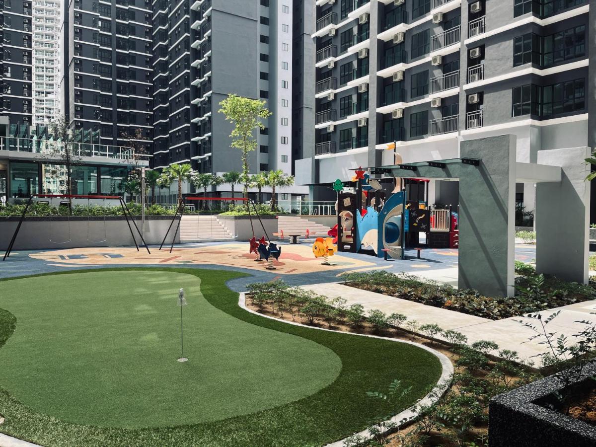 Maxim 2 Bedrooms Mrt Station Cheras Kuala Lumpur Homestay Exterior photo