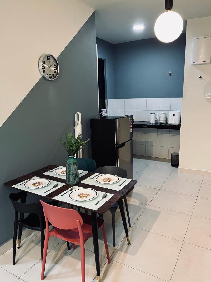 Maxim 2 Bedrooms Mrt Station Cheras Kuala Lumpur Homestay Exterior photo